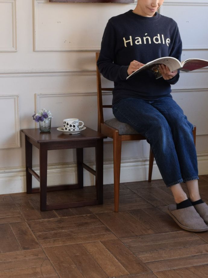 北欧スタイルのビンテージテーブル