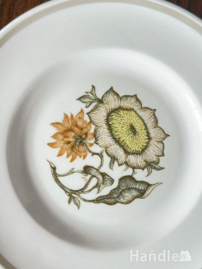 イギリスのカップ&ソーサー(トリオ)