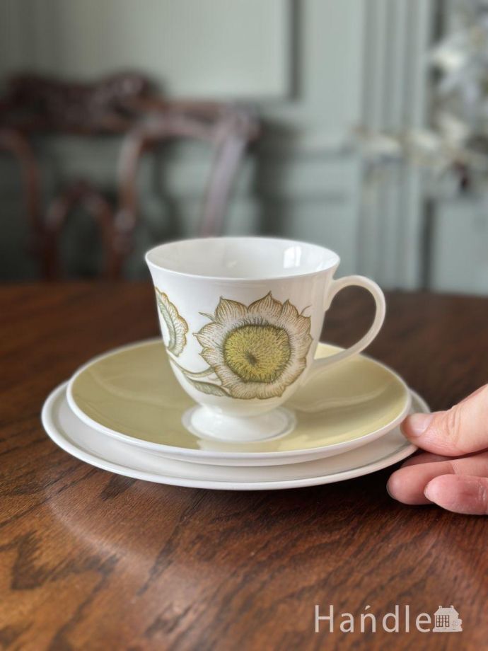 アンティークのカップ&ソーサー