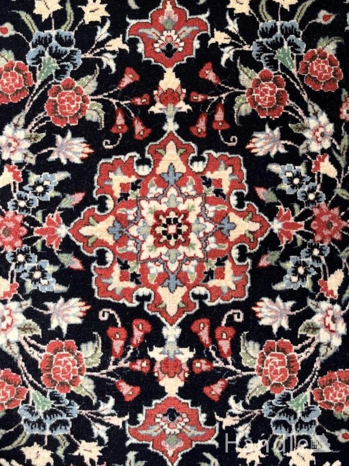 1点もののビンテージ絨毯