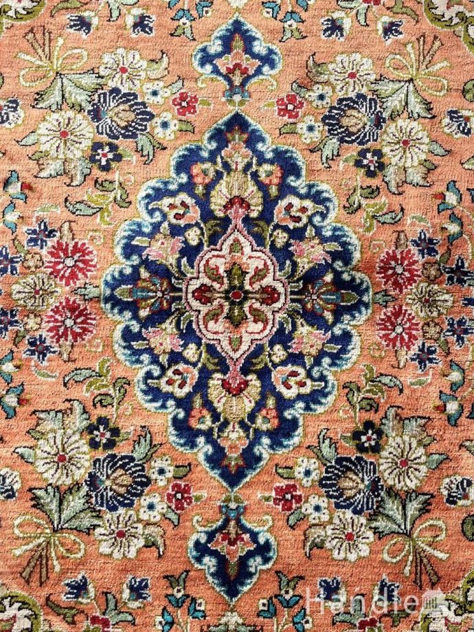 1点もののビンテージ絨毯