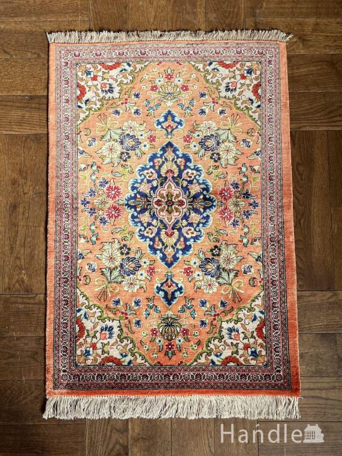 おしゃれなビンテージ絨毯