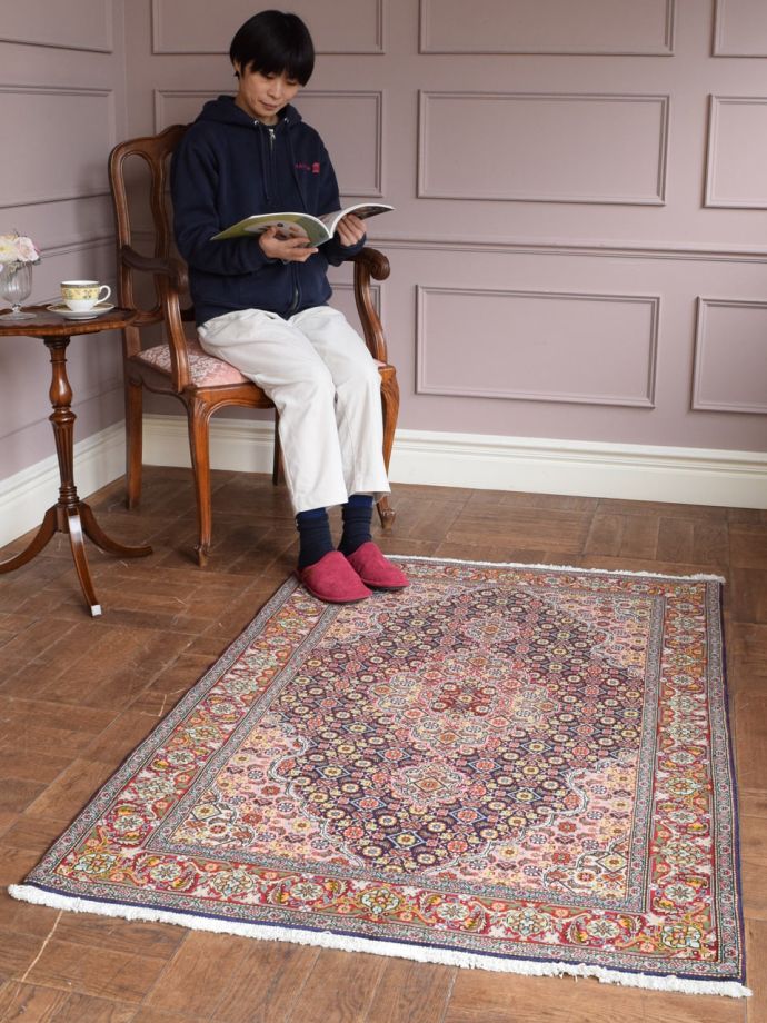 ビンテージのおしゃれな絨毯