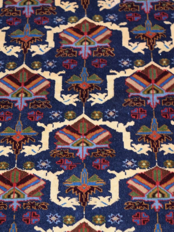 バルーチのおしゃれな幾何学模様の絨毯、ビンテージのトライバルラグ(m