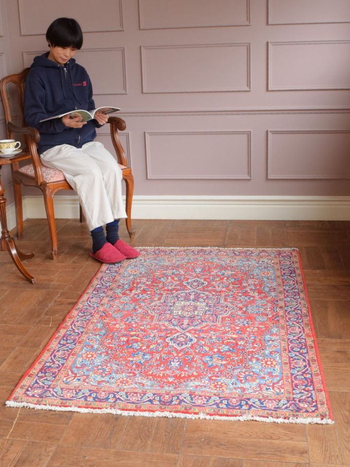 ビンテージのおしゃれな絨毯