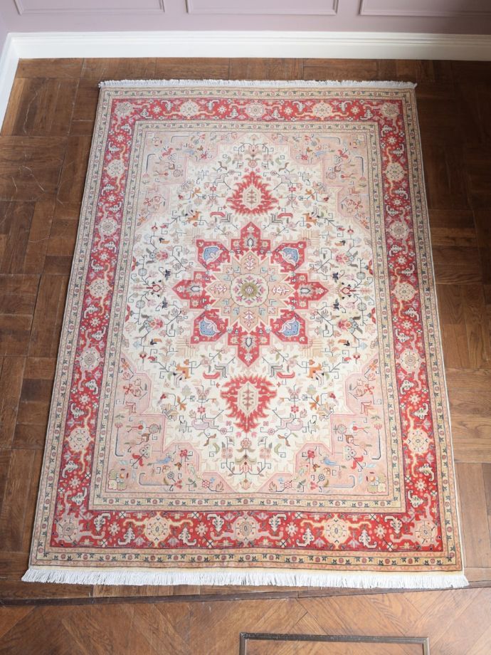 おしゃれなビンテージ絨毯