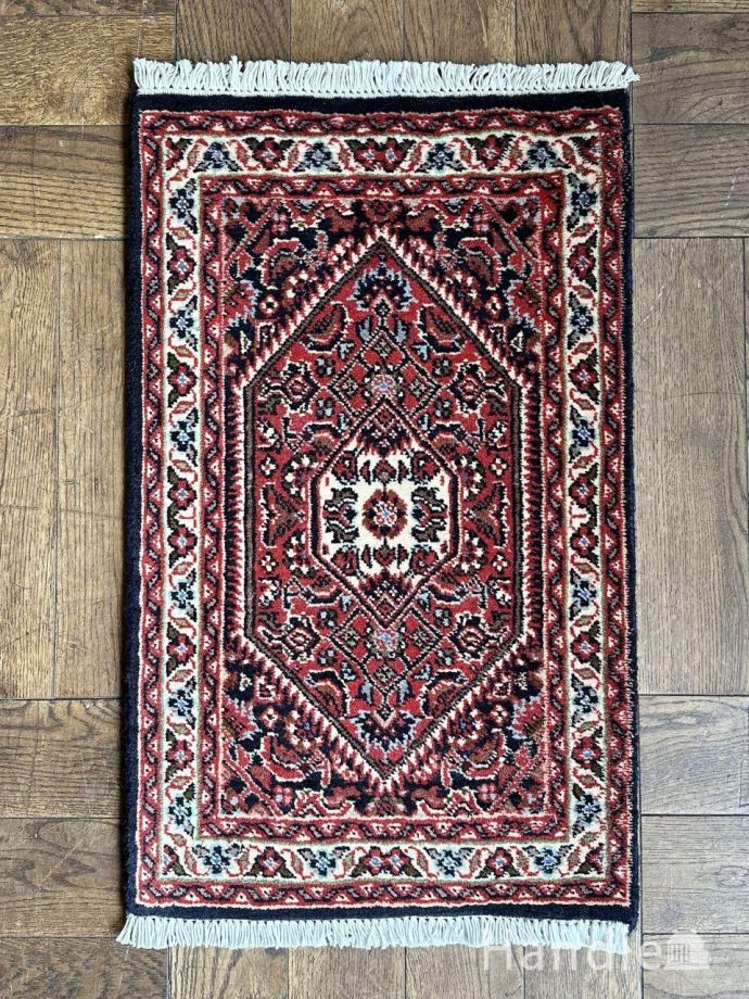 おしゃれな絨毯