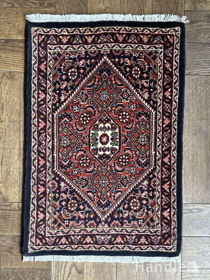 おしゃれな絨毯