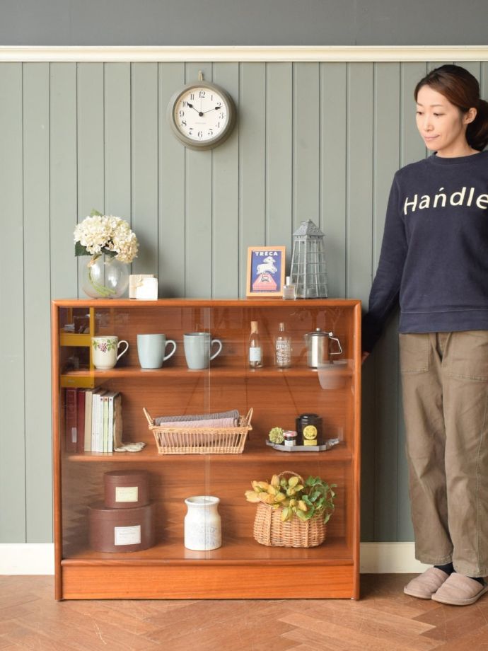 北欧スタイルのビンテージキャビネット