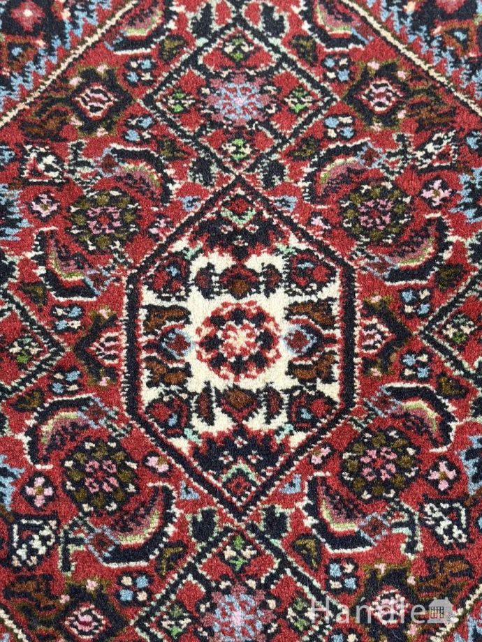 1点ものの手織り絨毯