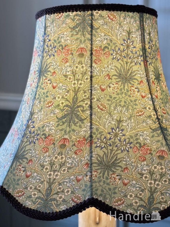 テーブルランプのシェード