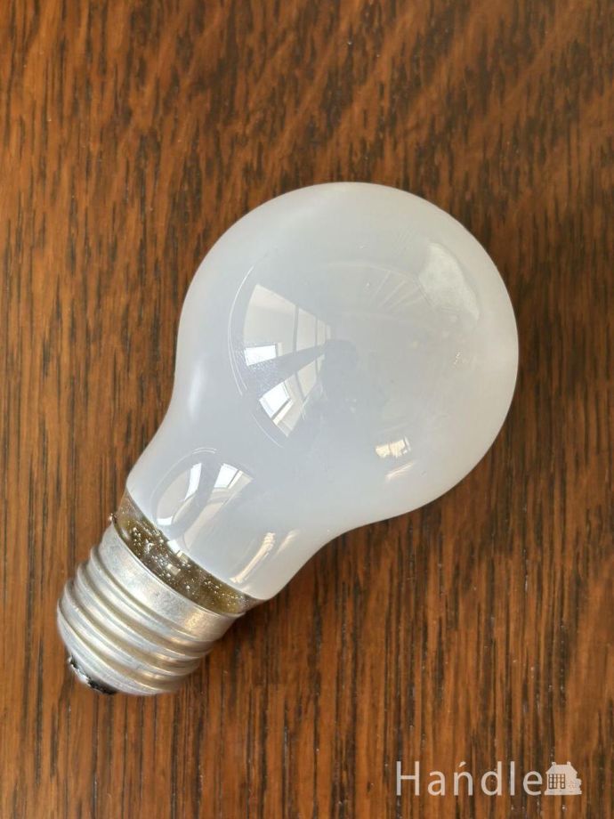 テーブルランプの電球