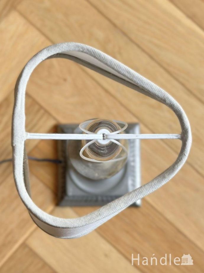 クリップタイプのシェードです。