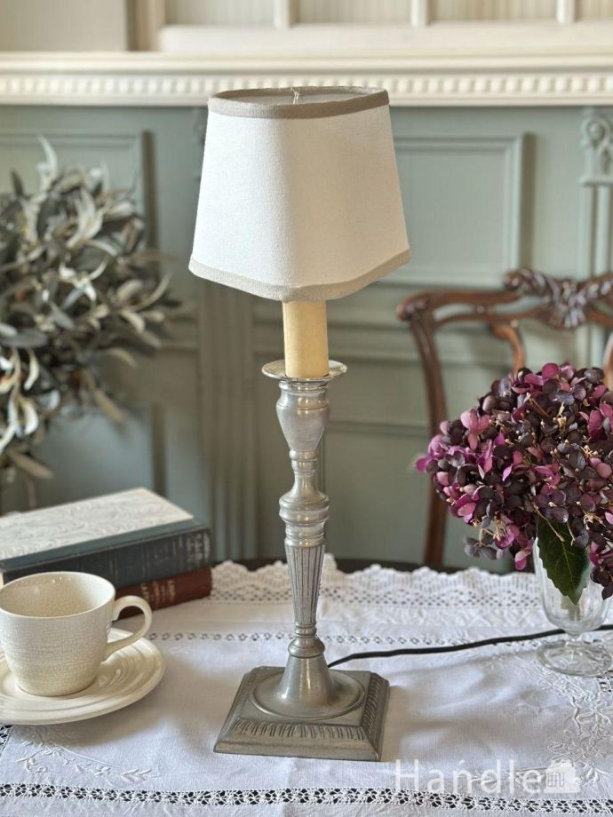 アンティークの照明、テーブルランプ