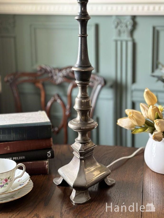 テーブルランプの装飾