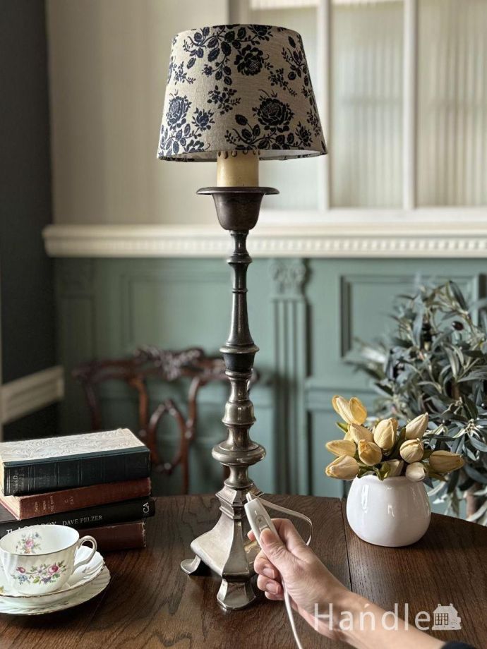 テーブルランプのスイッチ