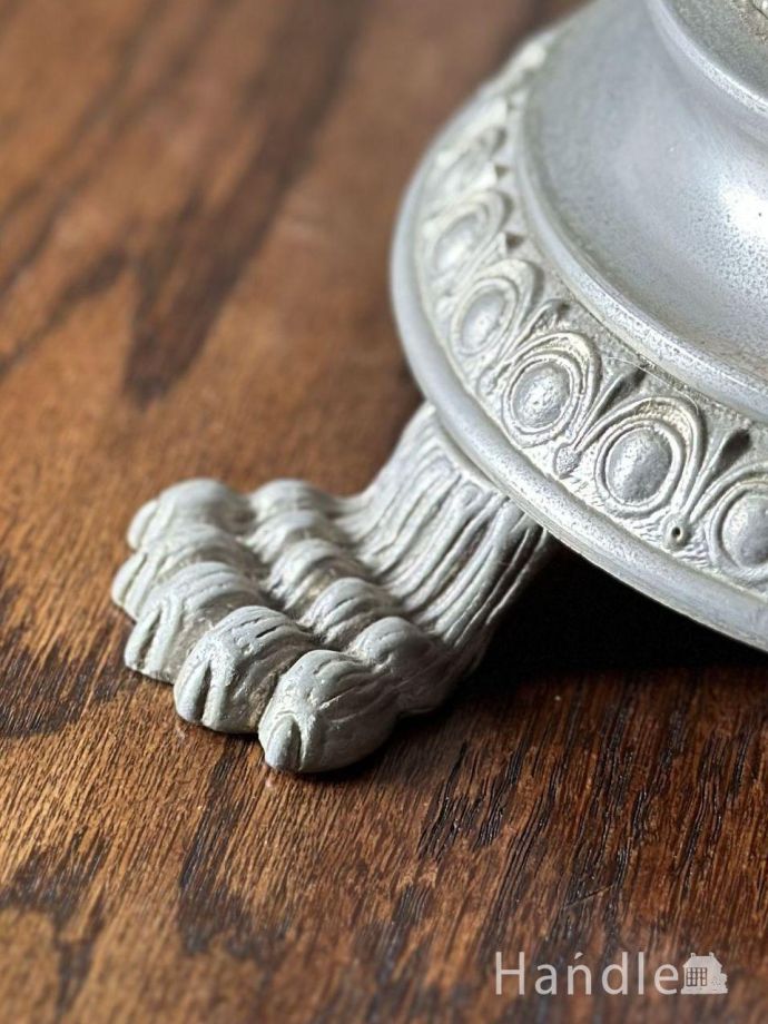 デコラティブな装飾が美しいスタンドライト、アンティークのシノワズリ