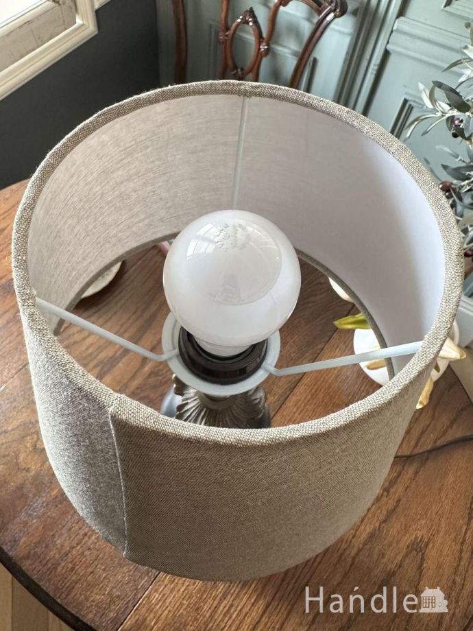 ホルダータイプのシェードです。