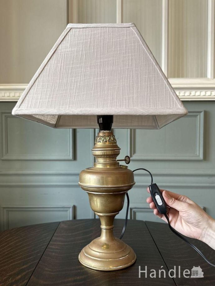 テーブルランプのスイッチ