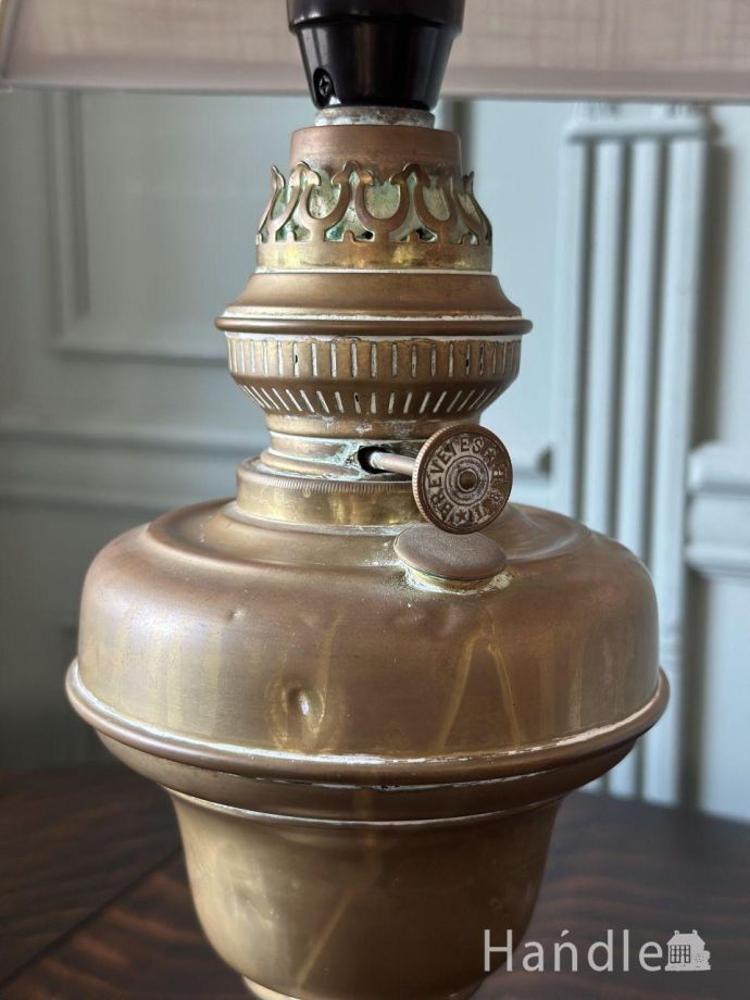 テーブルランプの装飾