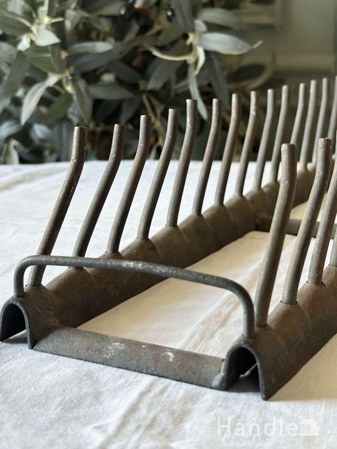 アンティーク調のレターラック