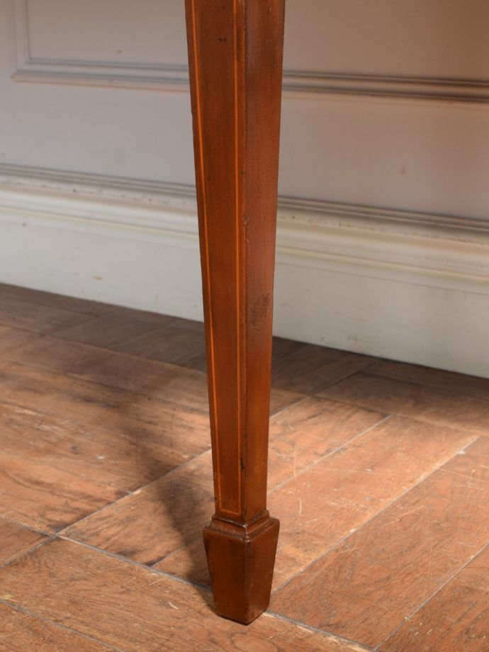 アンティーク家具の脚