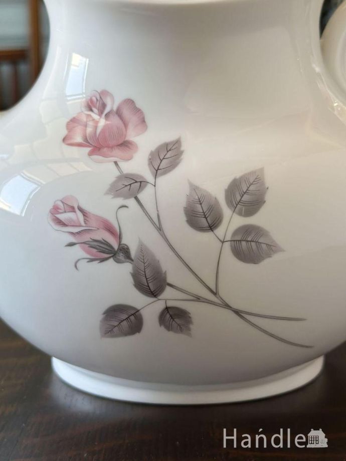 アンティークのティーポット