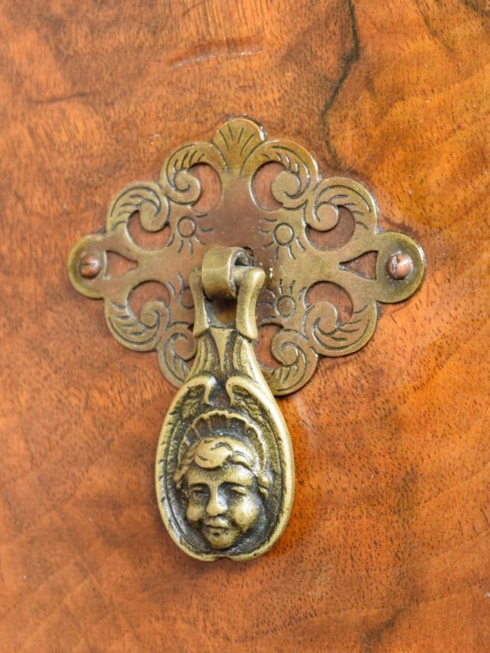 アンティーク家具の取っ手