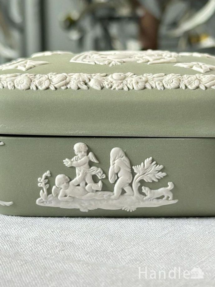 ジャスパーウェアの装飾