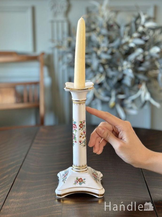 陶磁器のキャンドルスタンド