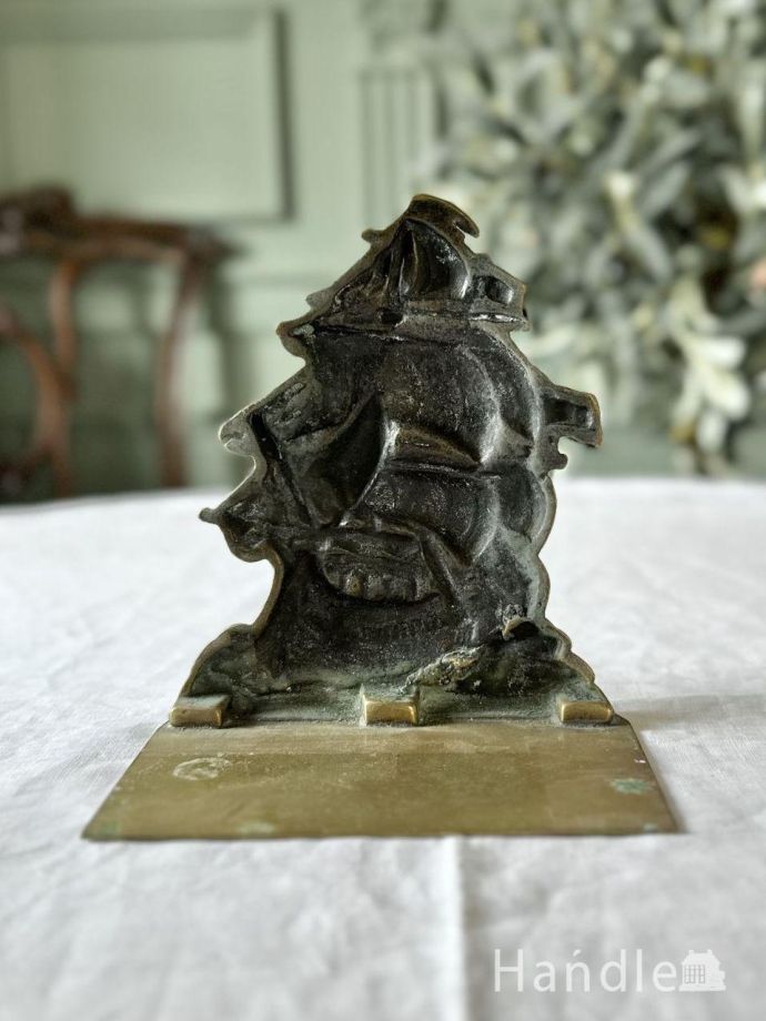 アンティークの真鍮ブックエンド