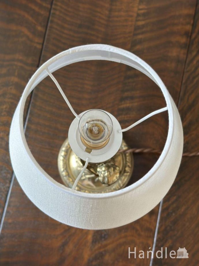 ホルダータイプのシェードです。