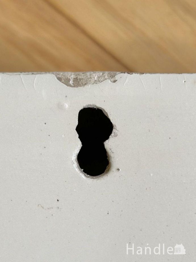 壁に取り付けてお使い下さい