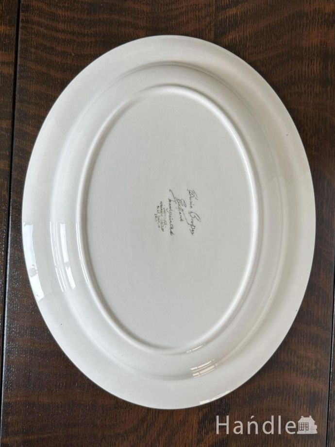 プレートの後ろ