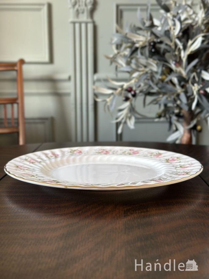 英国アンティークのおしゃれな食器