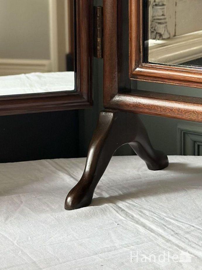 スタンドミラーの装飾