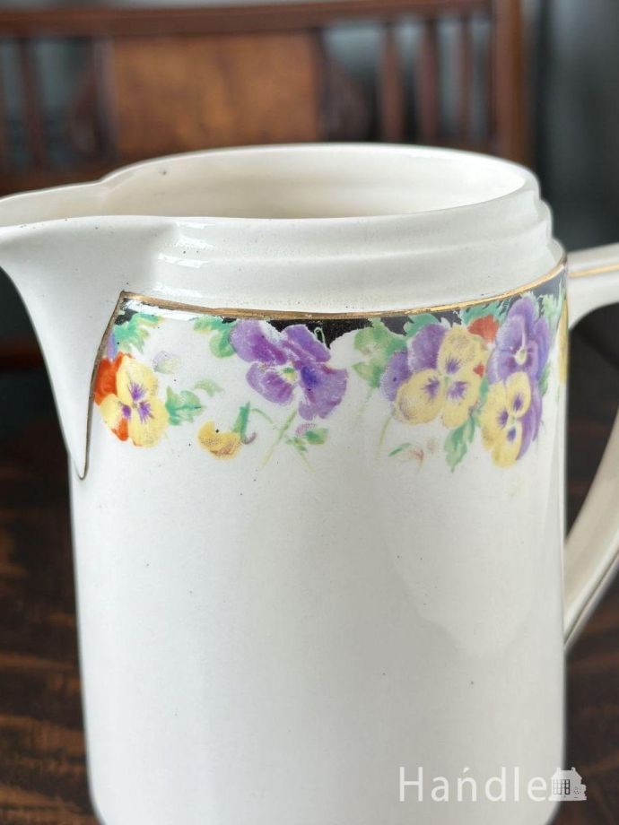 アンティークのミルクピッチャー