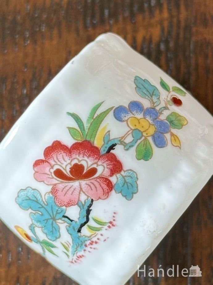 陶器で出来たナプキンリング