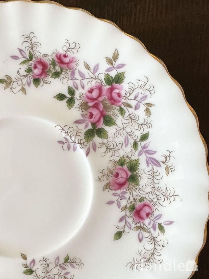 英国アンティークのおしゃれな食器