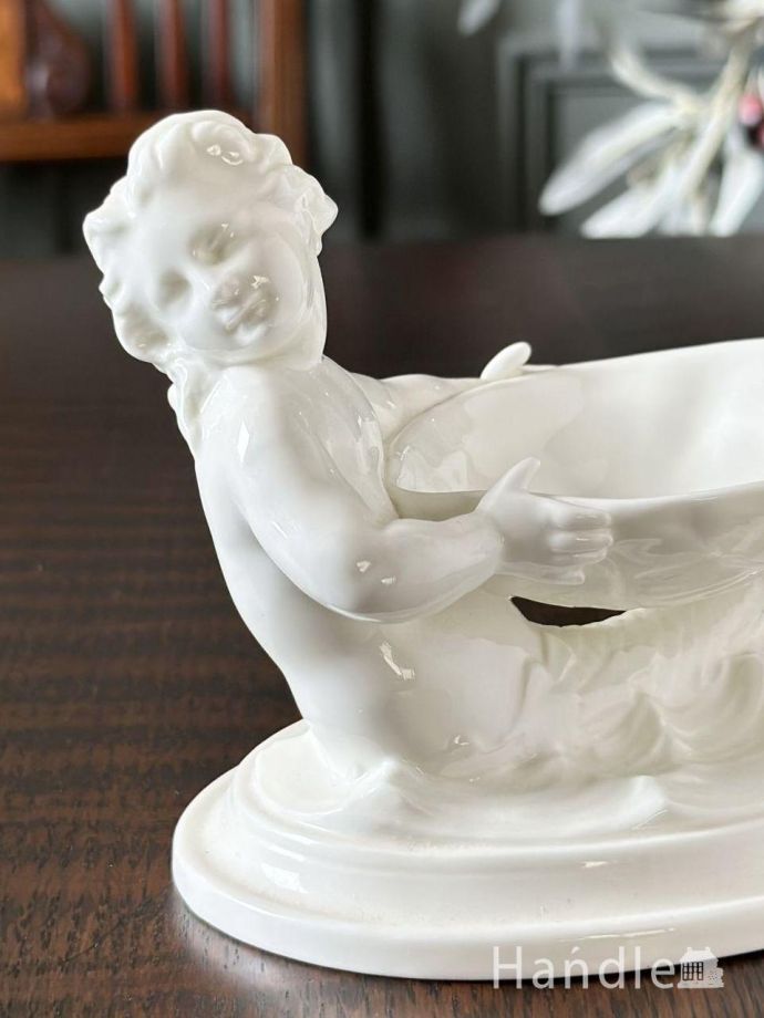 アンティークのフィギュリン