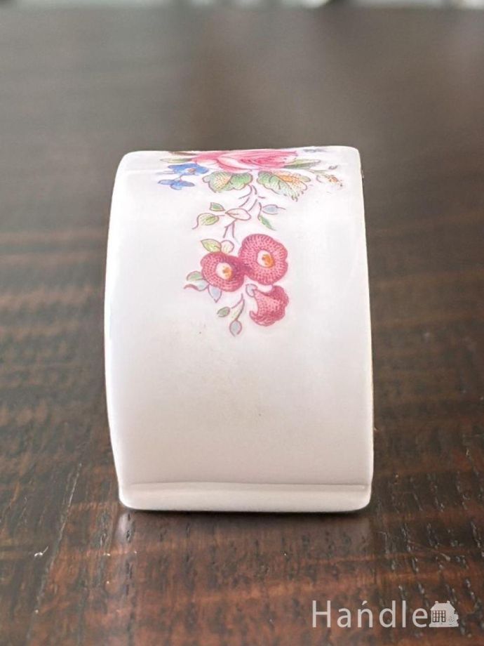 食卓を華やかにするナプキンリング