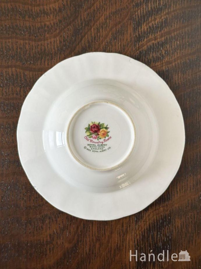 プレートの後ろ