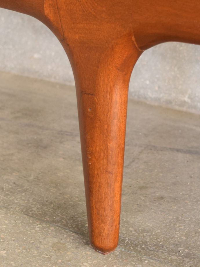 ビンテージ家具の脚