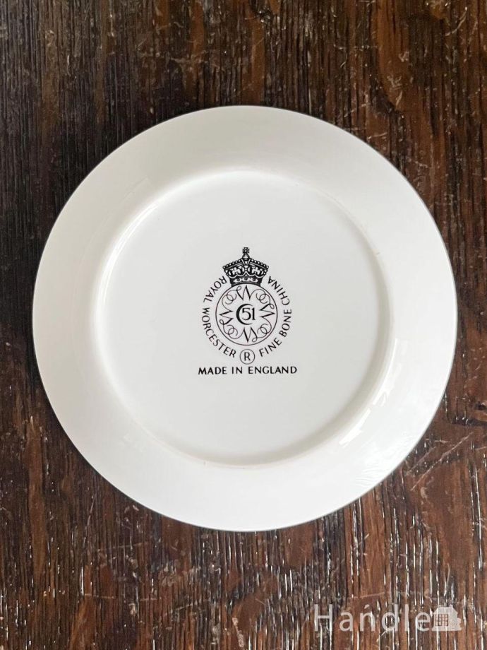 プレートの後ろ