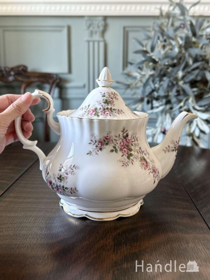 おしゃれなティーポット