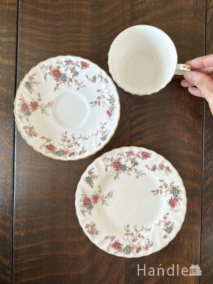 英国アンティークのおしゃれな食器