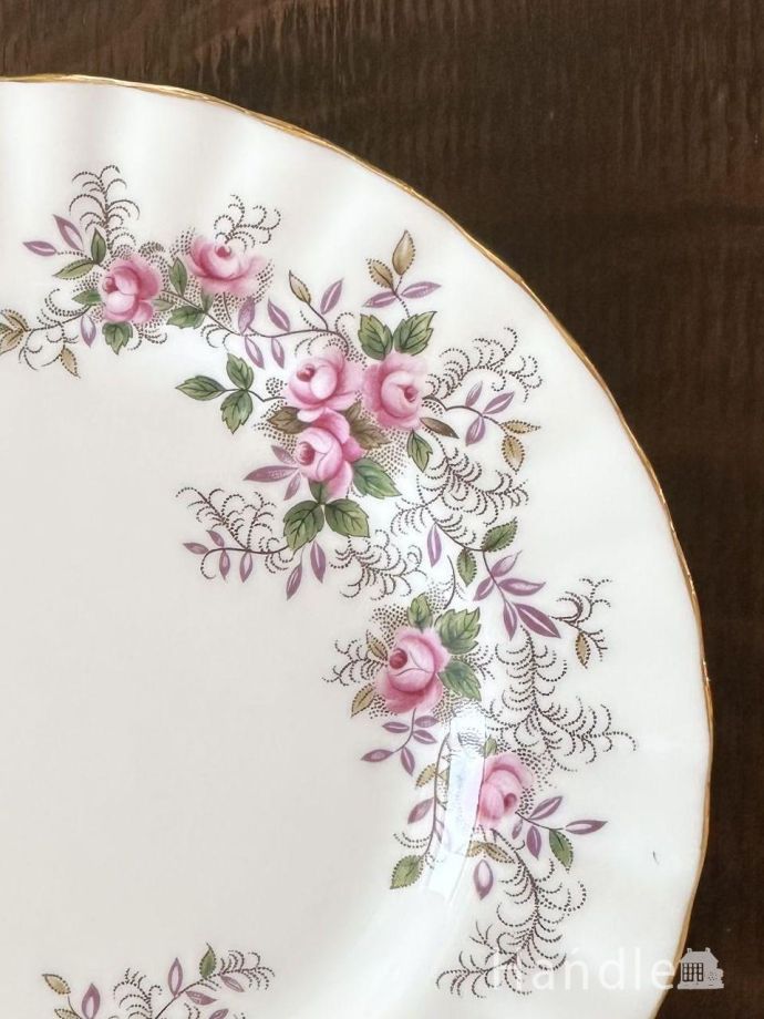 イギリスのカップ＆ソーサー(トリオ)