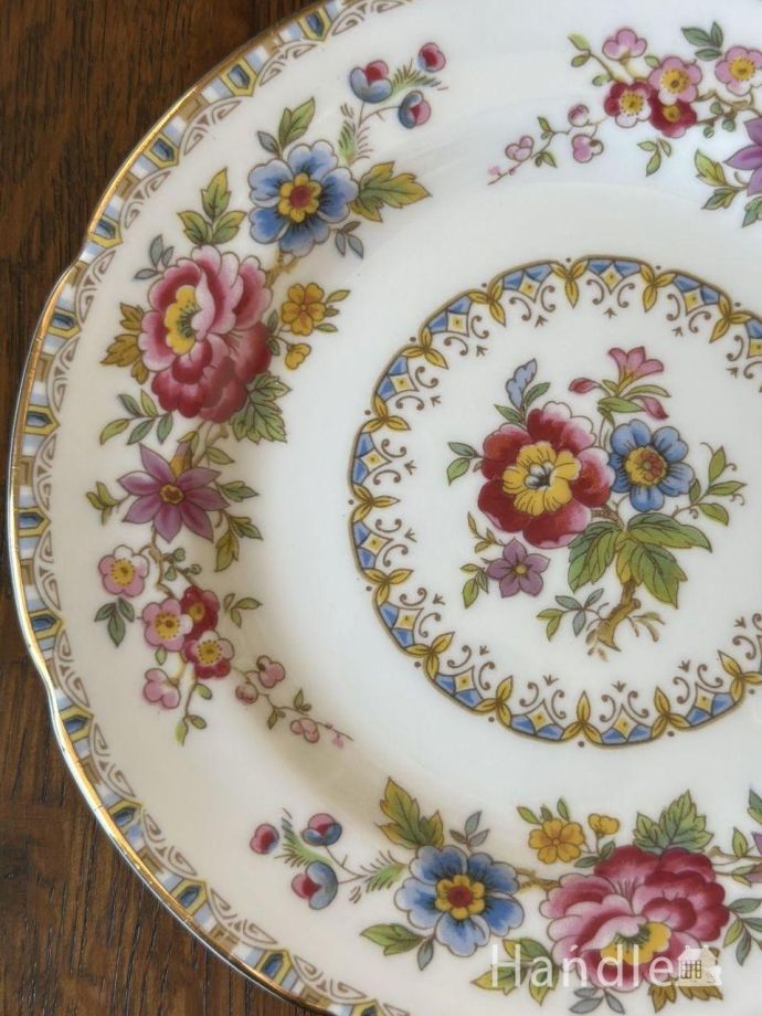 イギリスのカップ&ソーサー(トリオ)