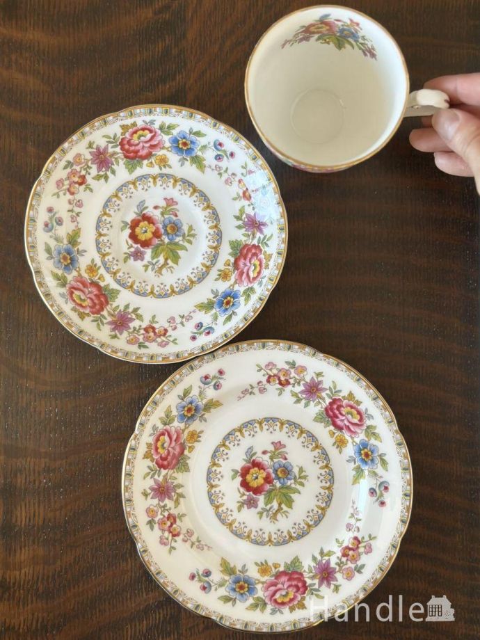 英国アンティークのおしゃれな食器