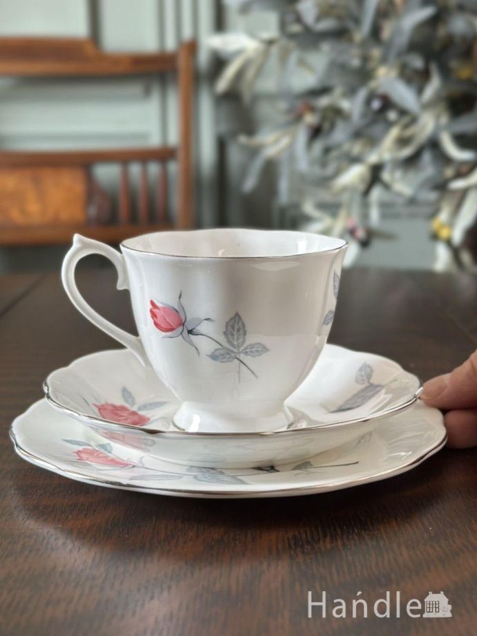 アンティークのカップ&ソーサー